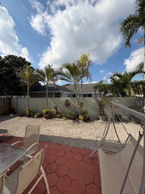 CHARLESTOWNE - Residential