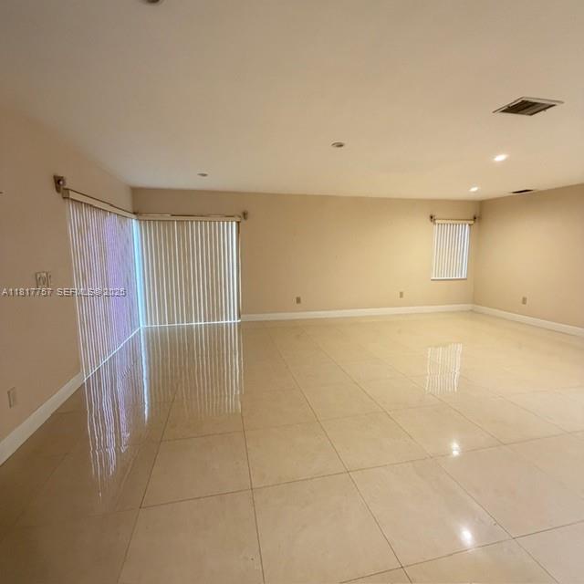 CHARLESTOWNE - Residential