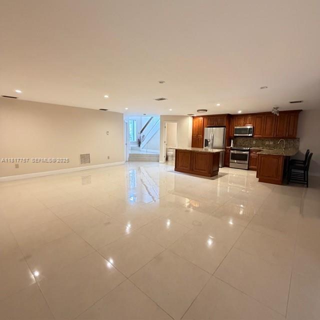 CHARLESTOWNE - Residential