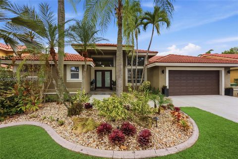 Photo of 1135 Fairfax Ln, Weston, FL 33326 (MLS # A12009299)