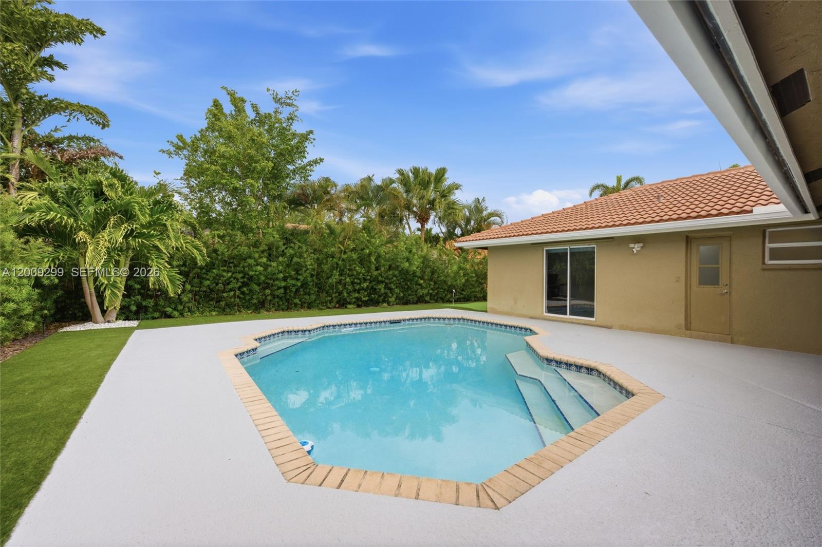 Sunset Springs - Residential