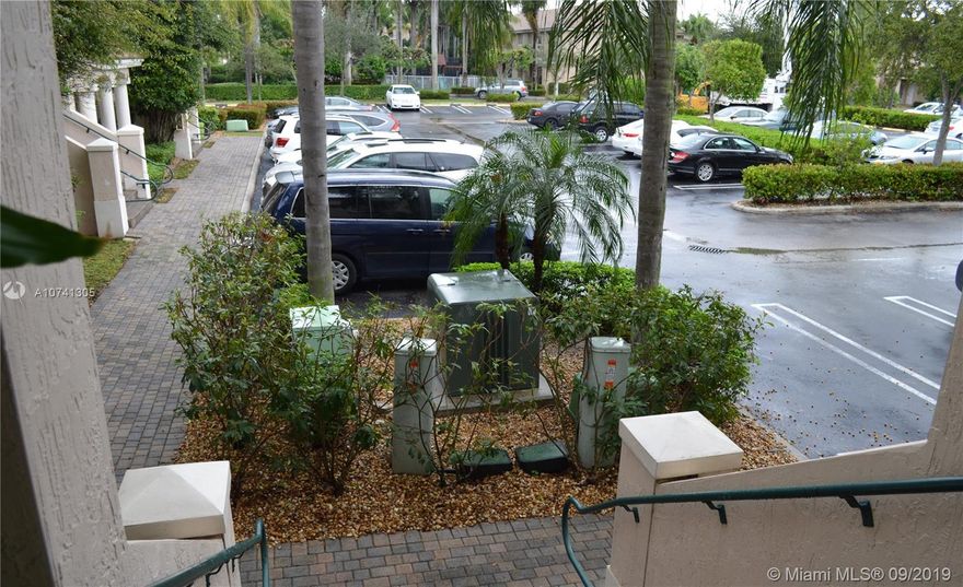 Spacious and renovated Apartment . Washer and Dryer in unit. Please call to Listing agent for showings instructions.