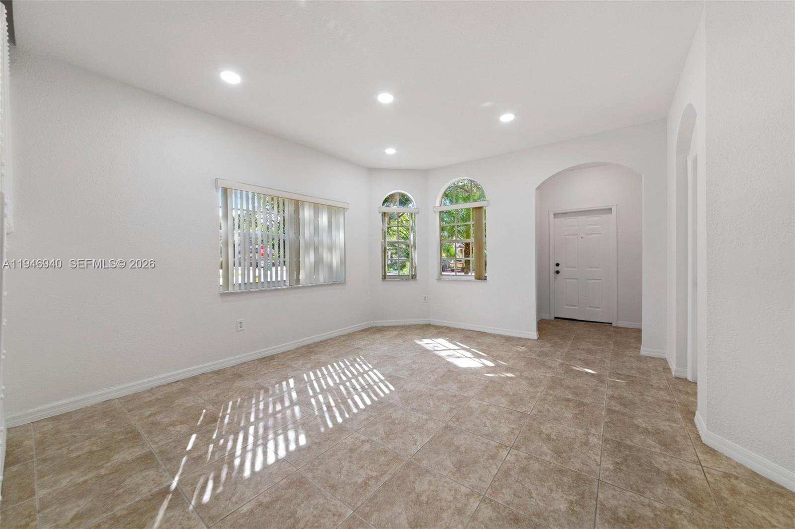 ESCADA - Residential Lease