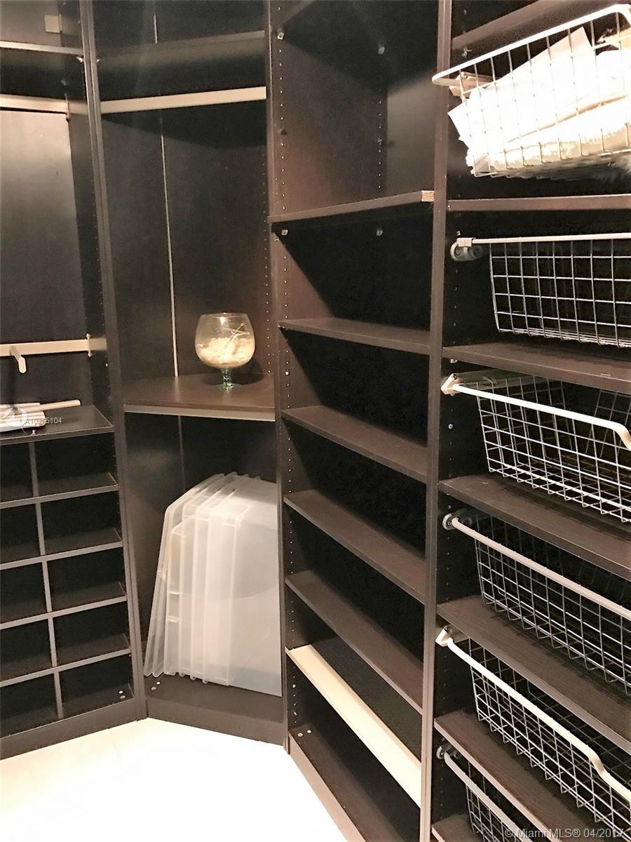 CHARTER CLUB CONDO - Residential Lease