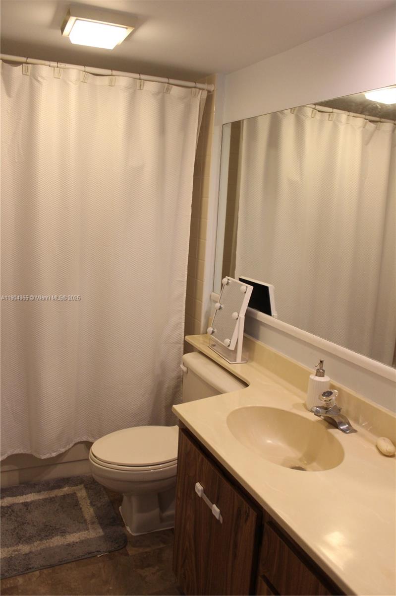 WHITEHALL VILLAGE - Residential