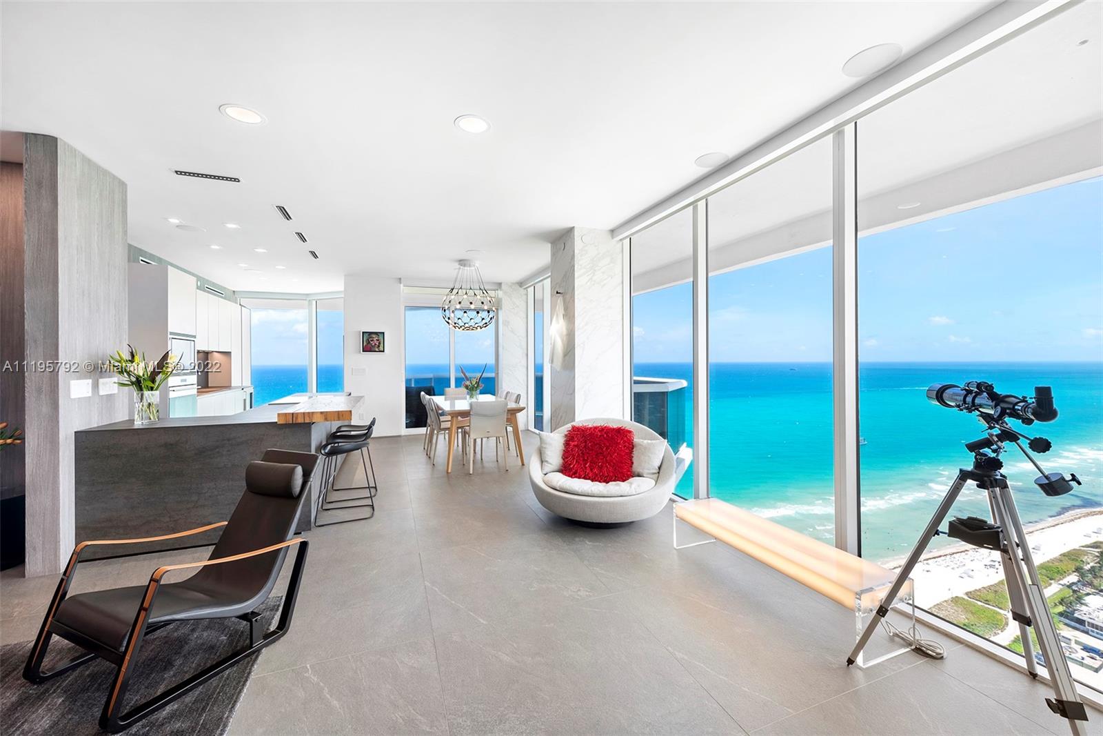 GREEN DIAMOND CONDO - Residential