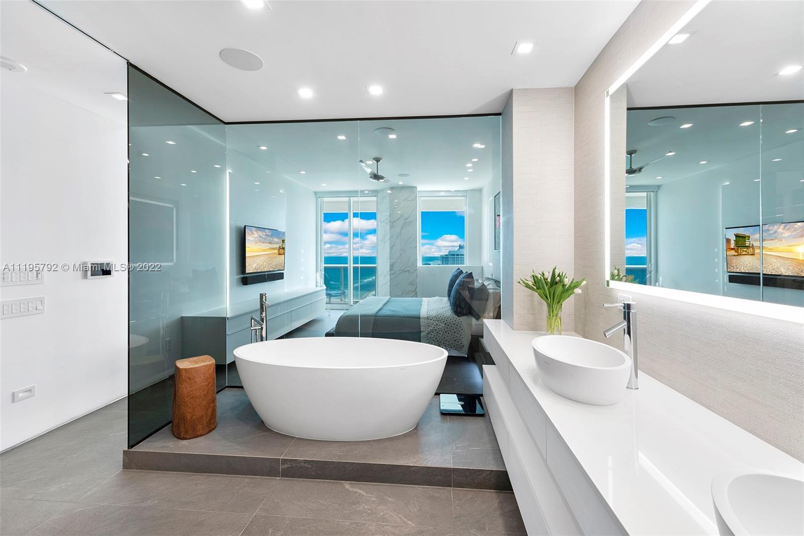 GREEN DIAMOND CONDO - Residential