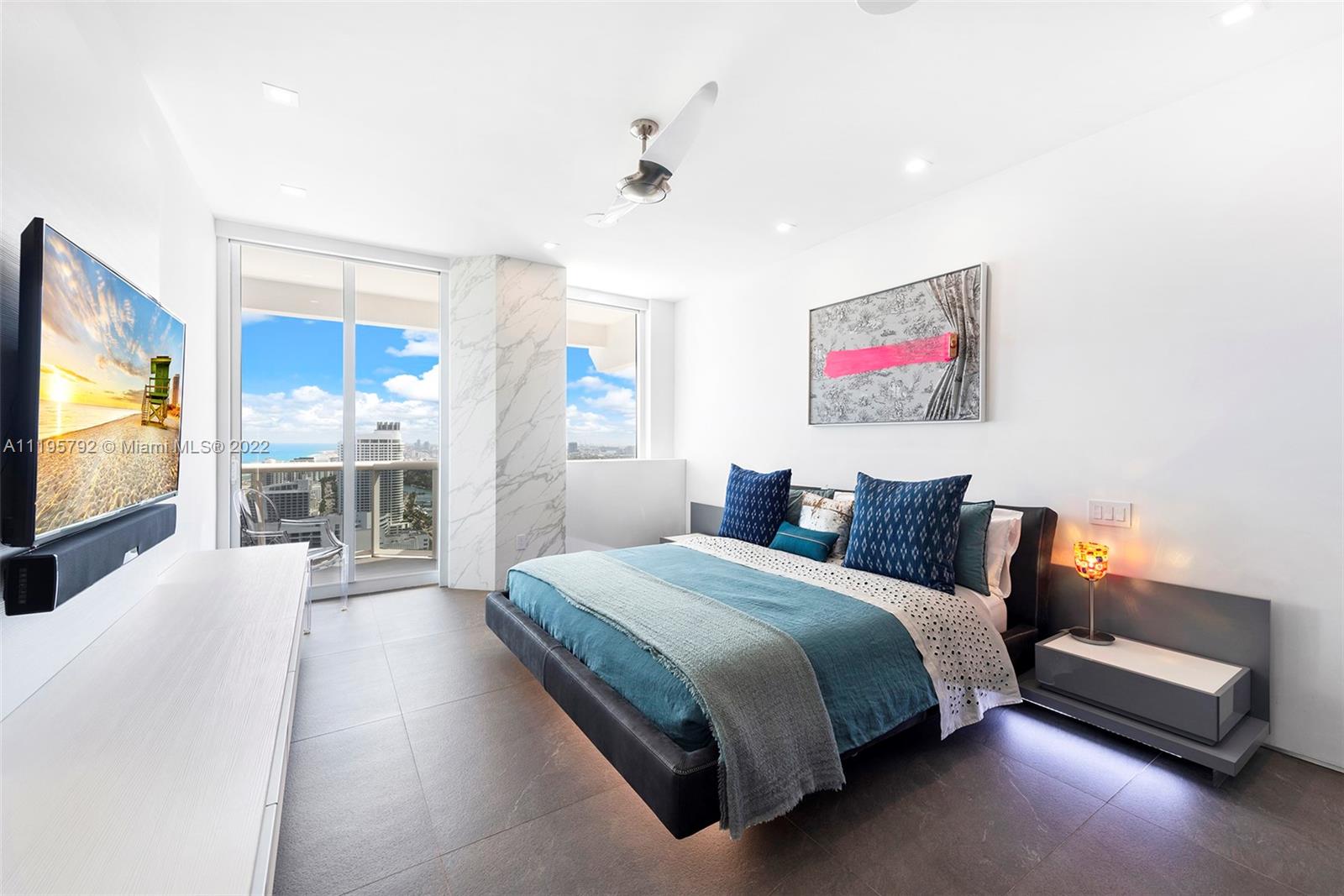 GREEN DIAMOND CONDO - Residential