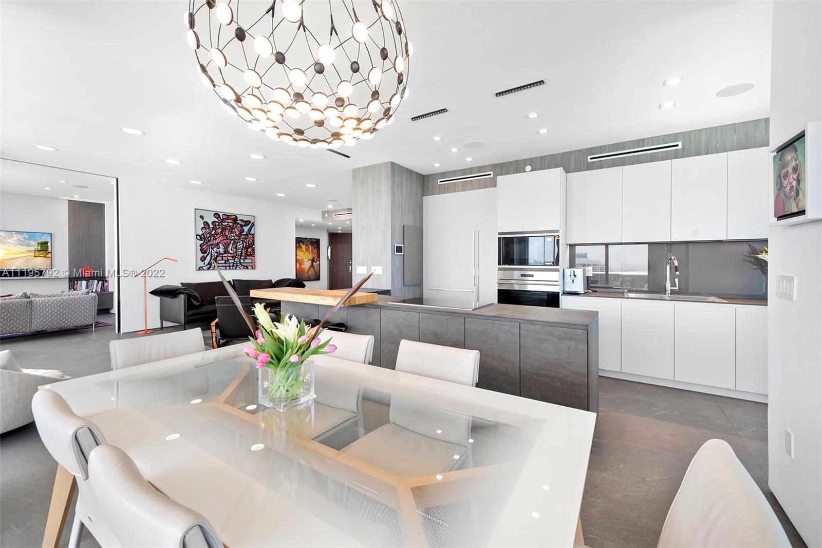 GREEN DIAMOND CONDO - Residential