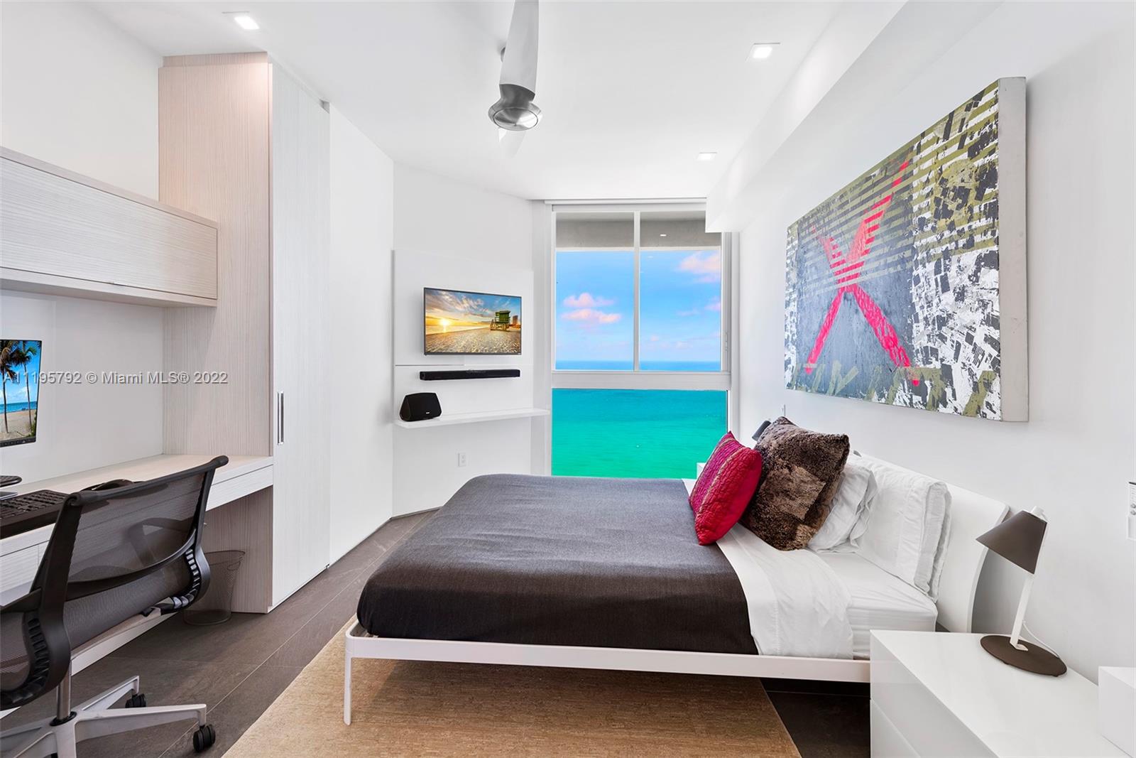 GREEN DIAMOND CONDO - Residential