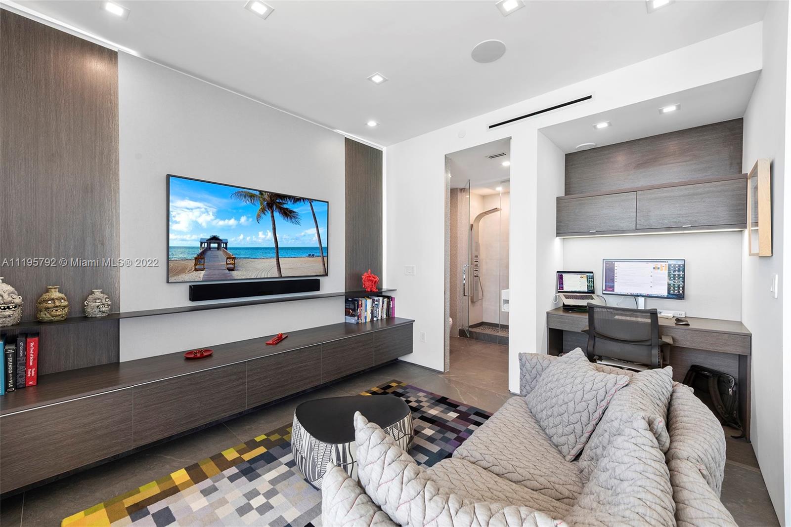 GREEN DIAMOND CONDO - Residential