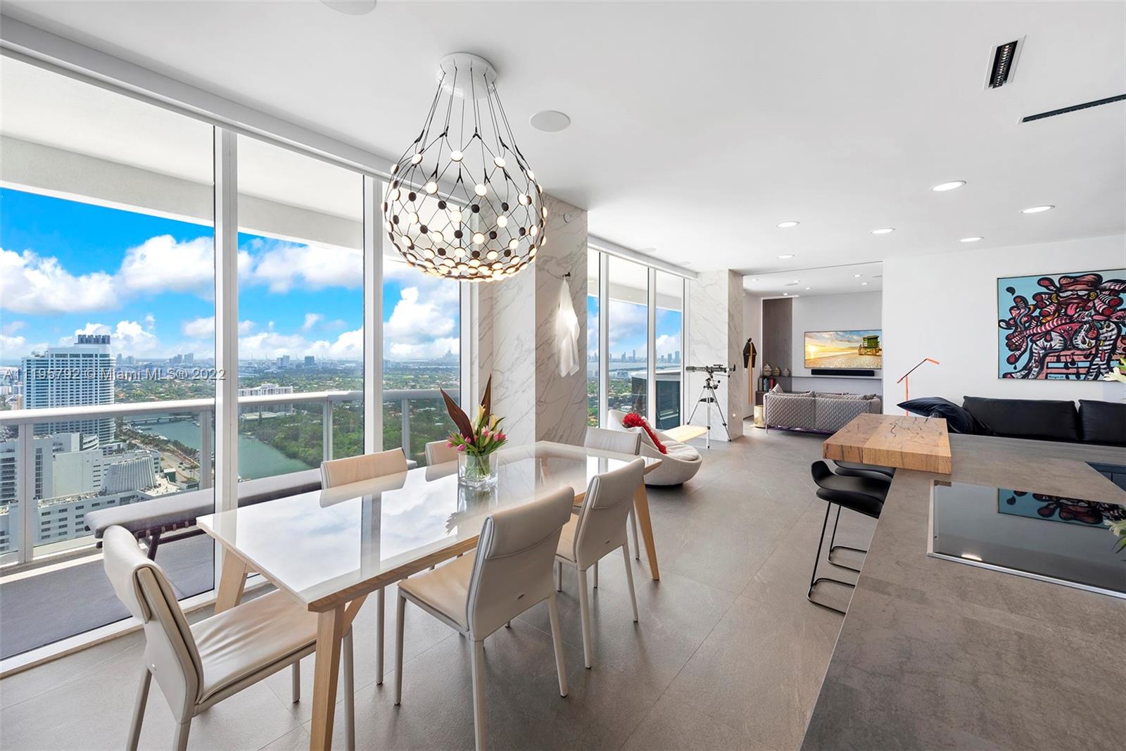 GREEN DIAMOND CONDO - Residential