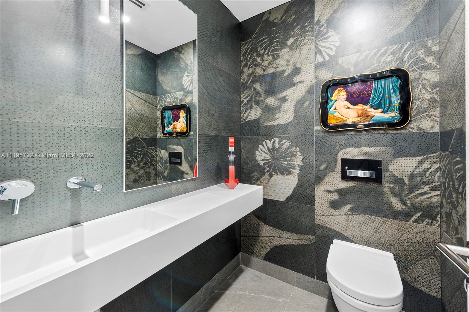 GREEN DIAMOND CONDO - Residential