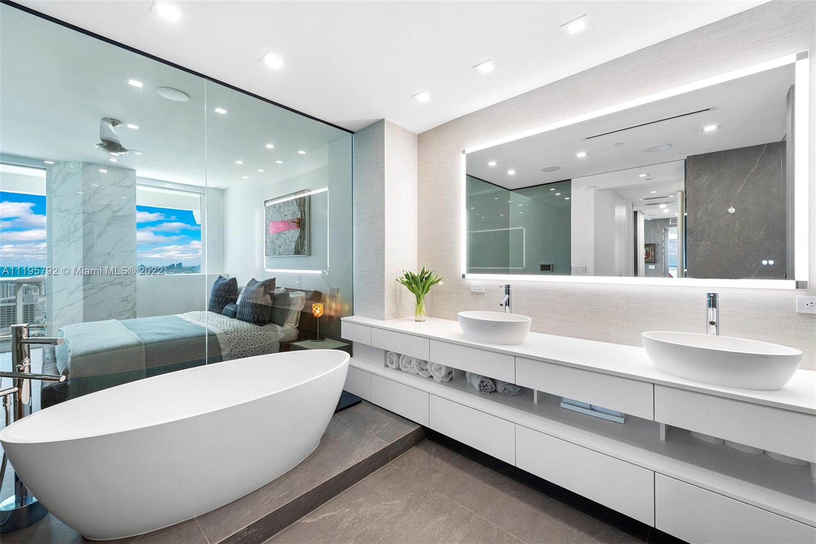 GREEN DIAMOND CONDO - Residential