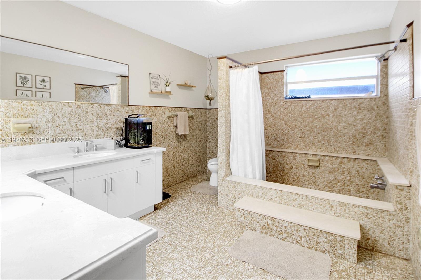 SWEETWATER ESTS SUB - Residential