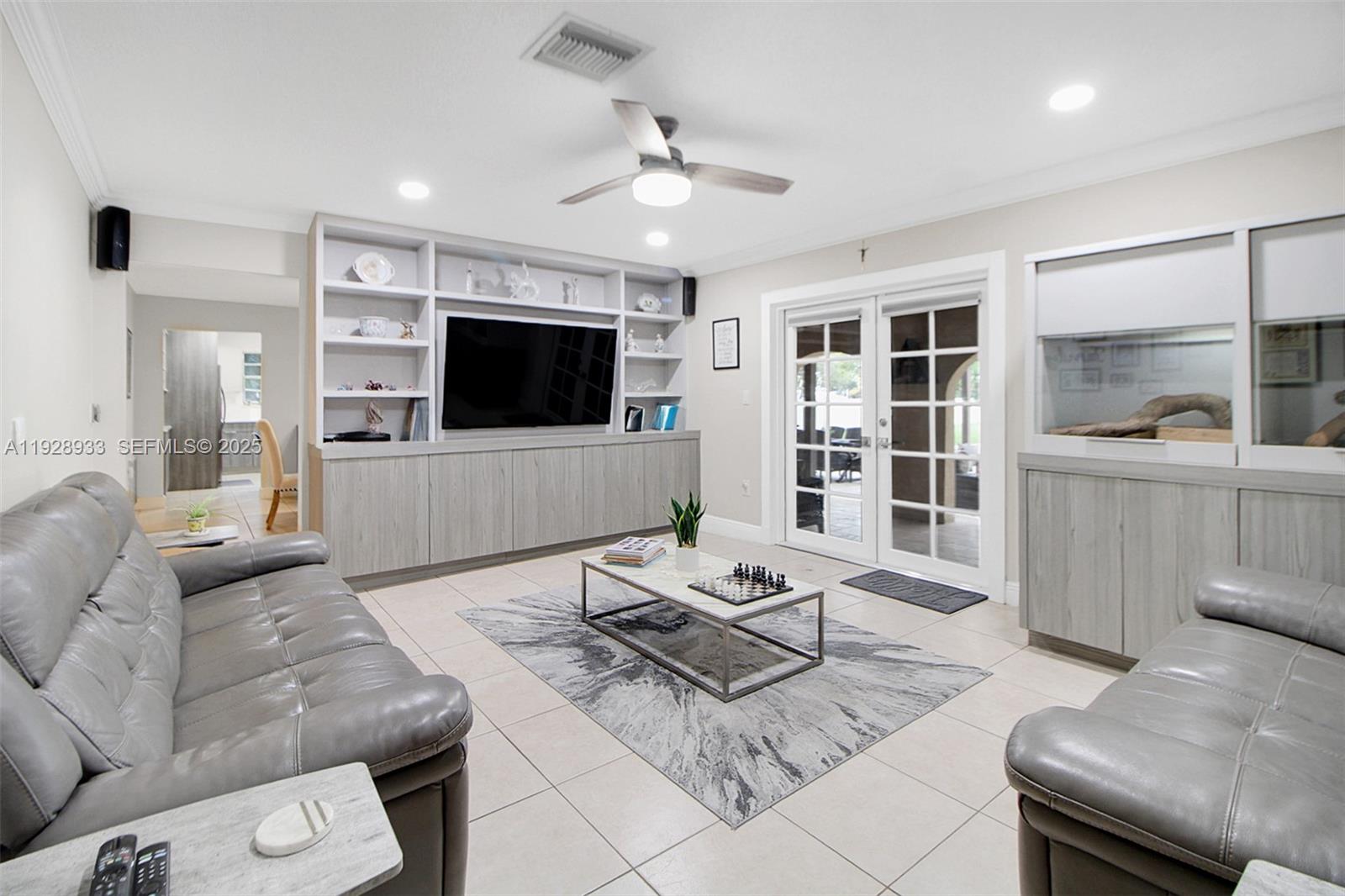 SWEETWATER ESTS SUB - Residential