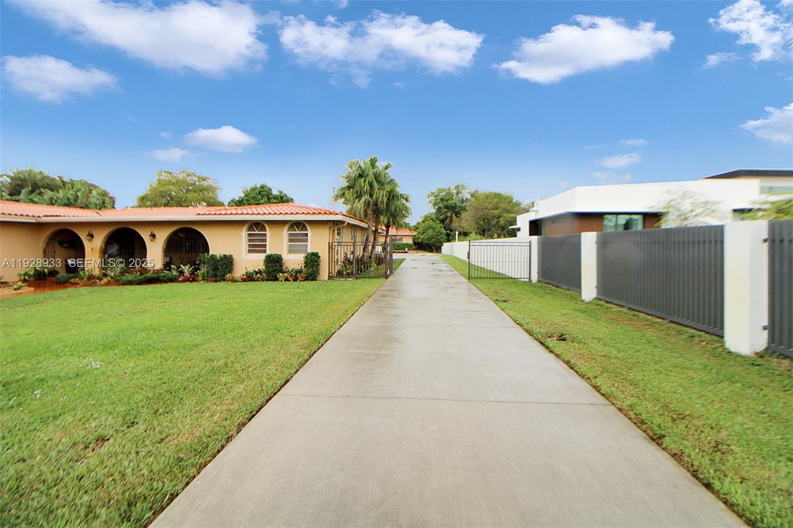 SWEETWATER ESTS SUB - Residential