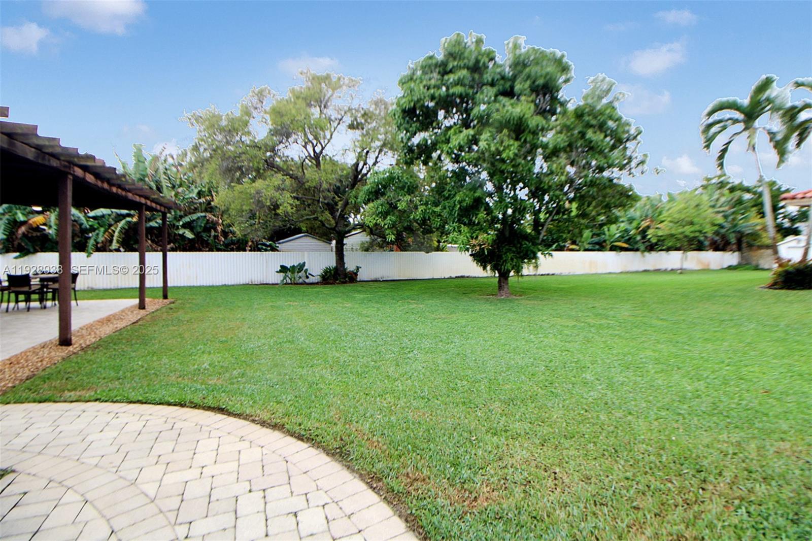 SWEETWATER ESTS SUB - Residential