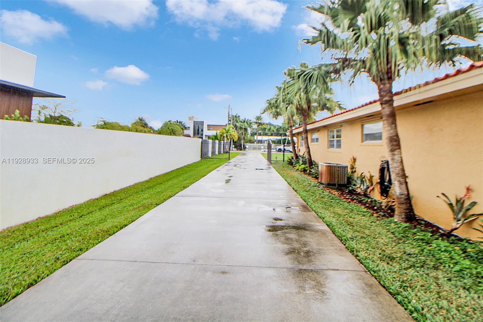 SWEETWATER ESTS SUB - Residential