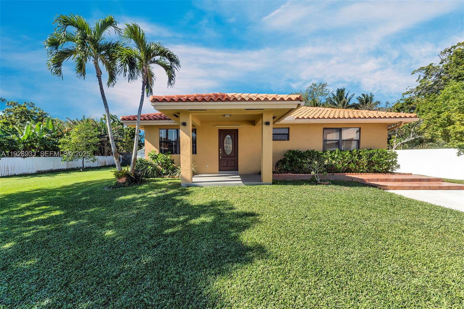 SWEETWATER ESTS SUB - Residential