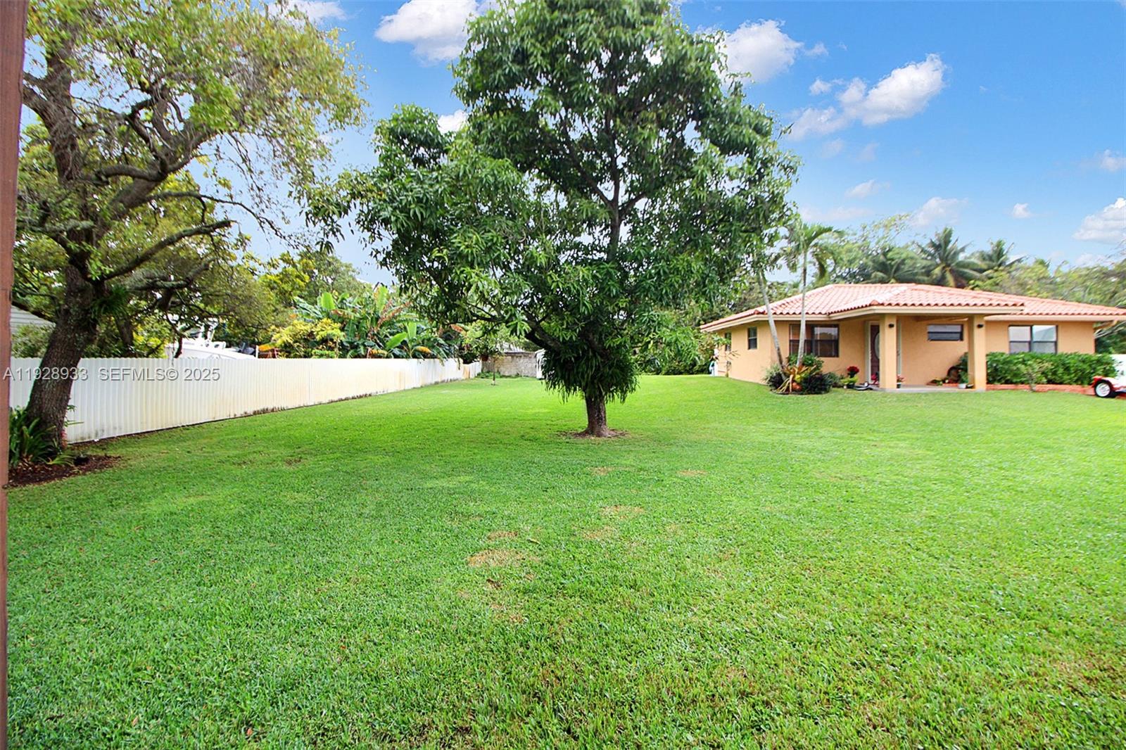 SWEETWATER ESTS SUB - Residential