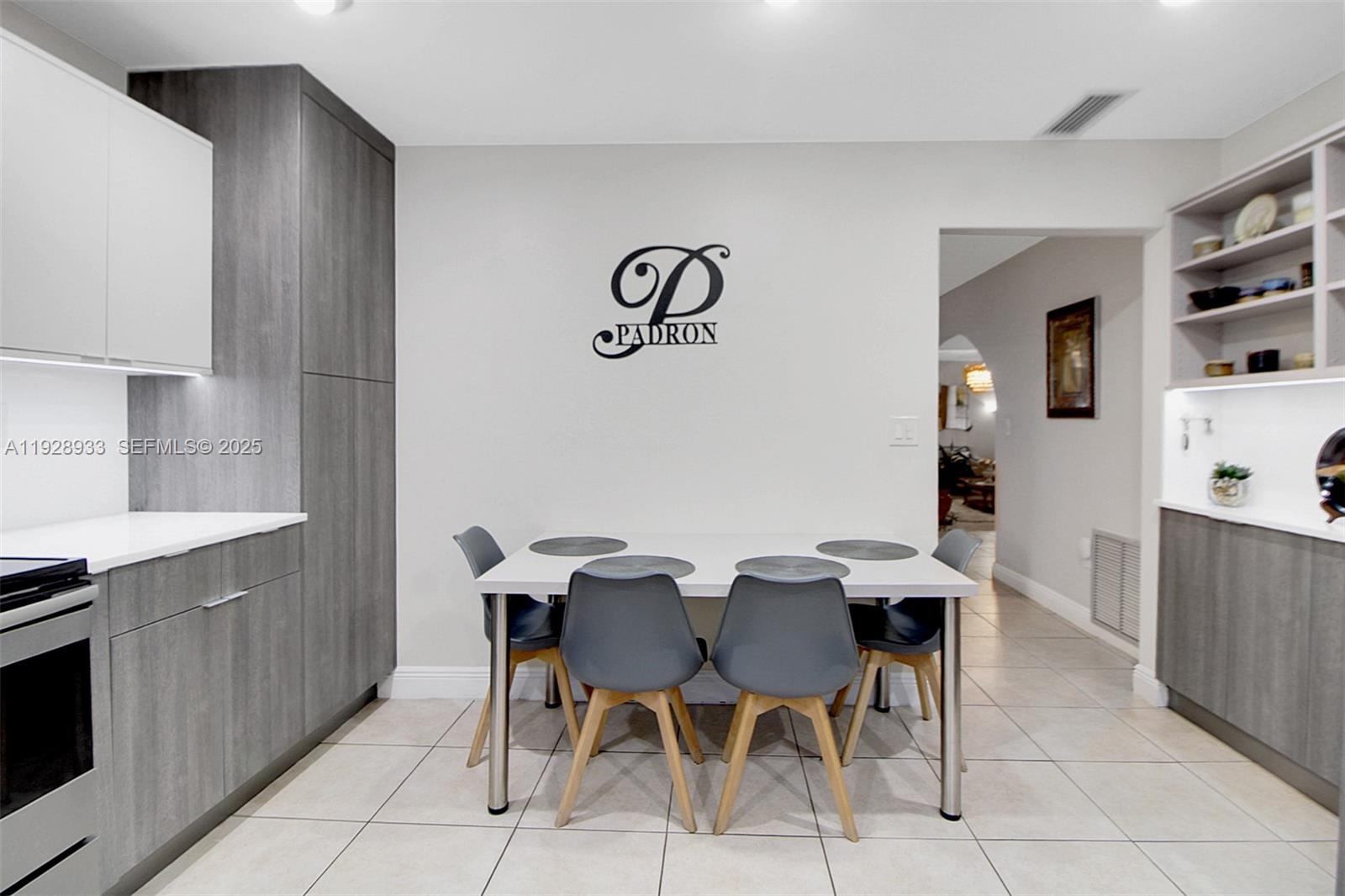 SWEETWATER ESTS SUB - Residential