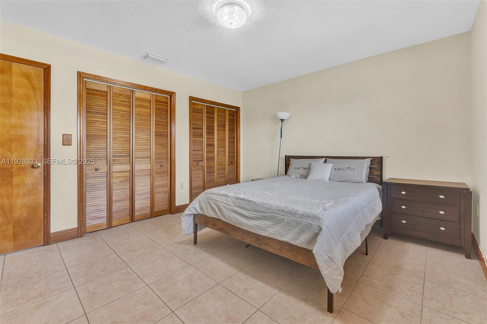 SWEETWATER ESTS SUB - Residential