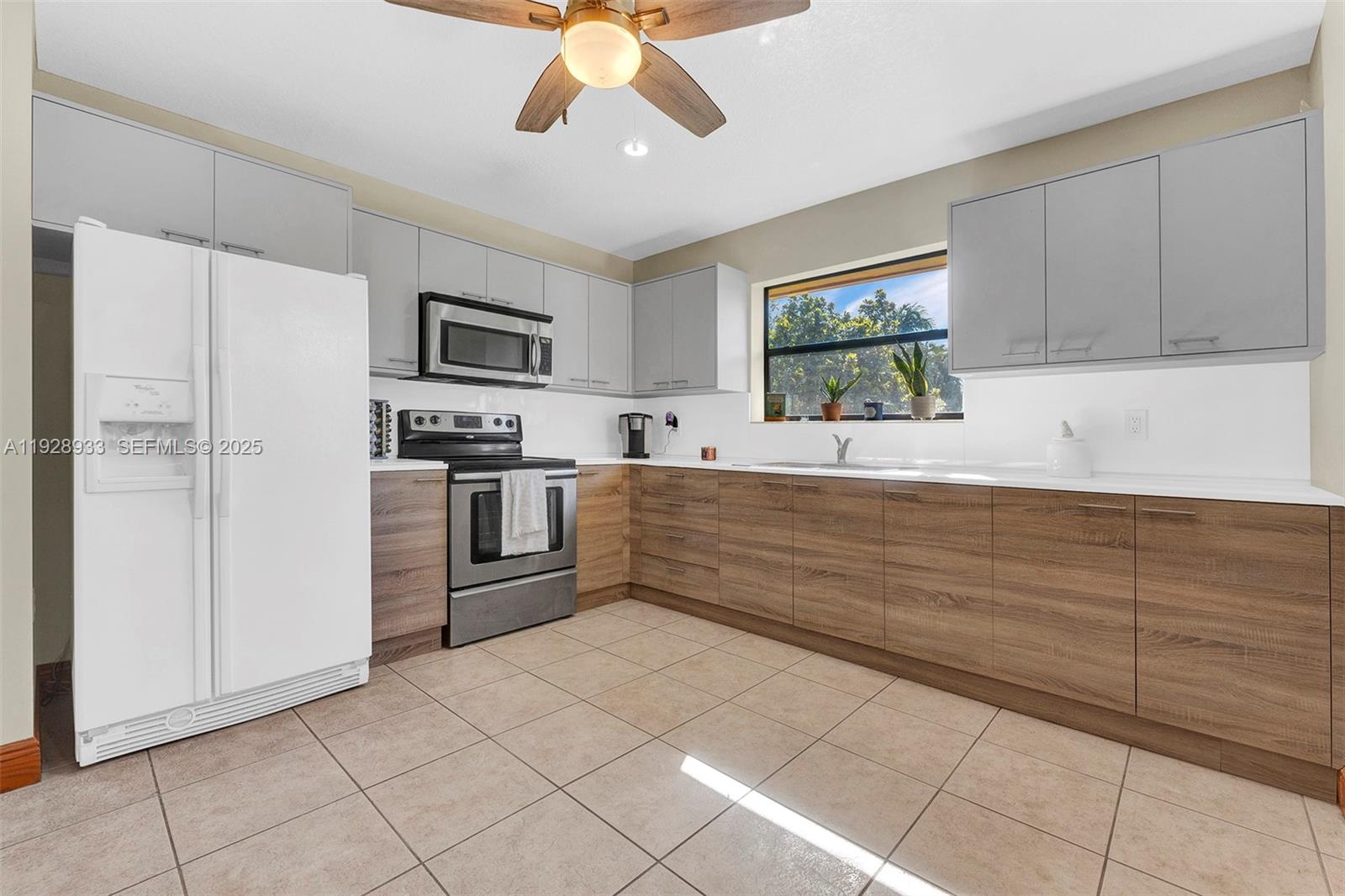 SWEETWATER ESTS SUB - Residential