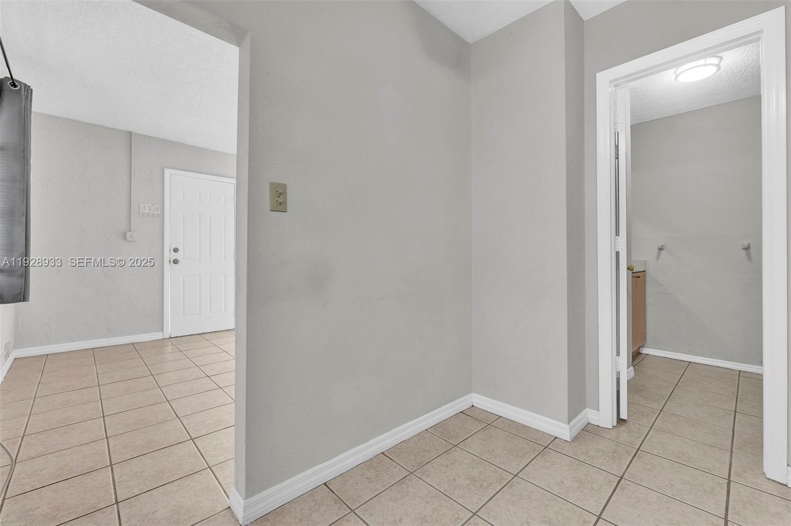 SWEETWATER ESTS SUB - Residential