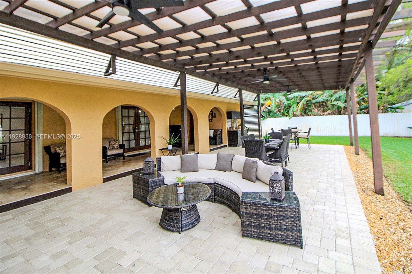 SWEETWATER ESTS SUB - Residential