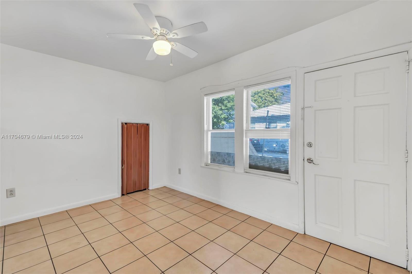 Rental Property at 1060 Sw 2nd St 1, Miami, Broward County, Florida - Bedrooms: 1 
Bathrooms: 1  - $2,000 MO.