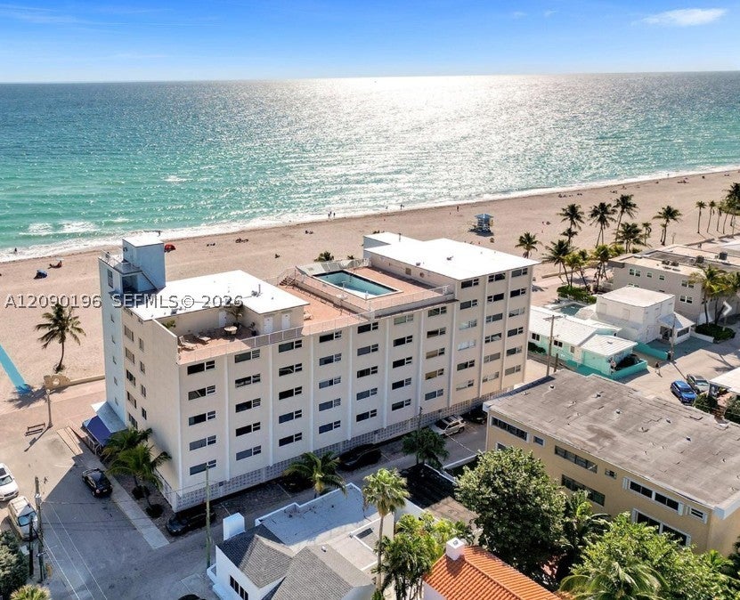 300 Oregon St 204, Hollywood, FL, 33019/$449,000 3 300 Oregon St 204