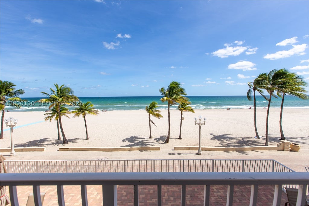 Photo of 300 Oregon St #204, Hollywood, FL 33019 (MLS # A12090196)