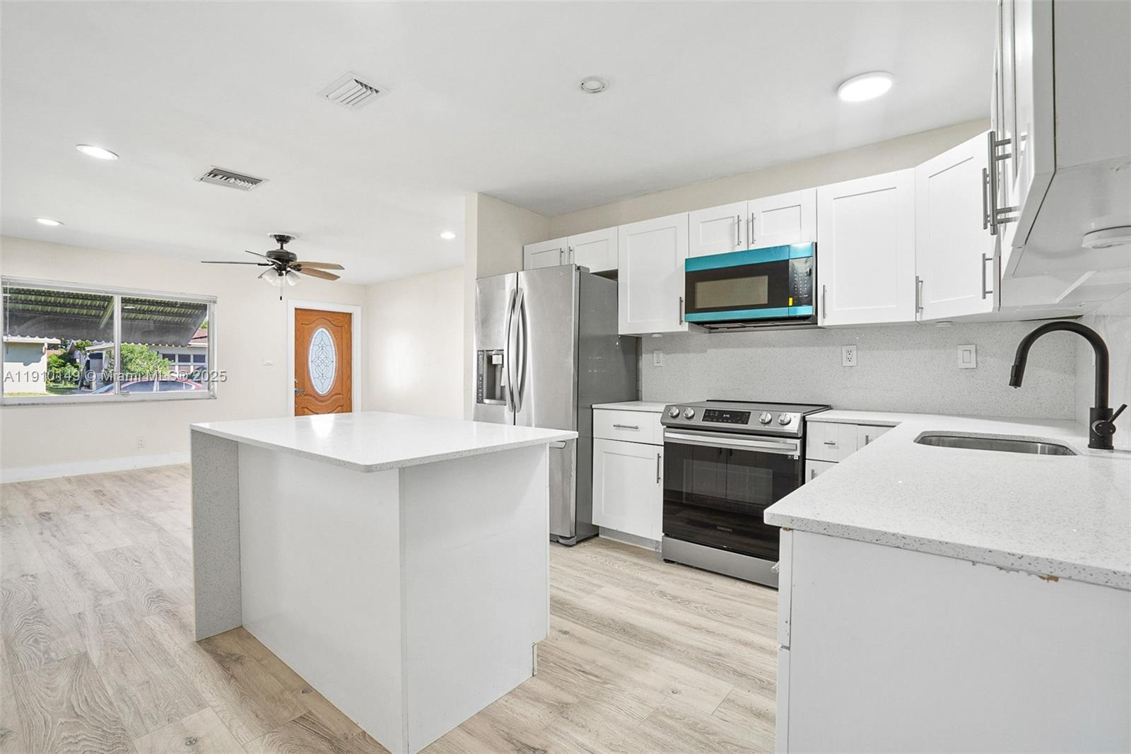 MAINLANDS OF TAMARAC LAKE - Residential