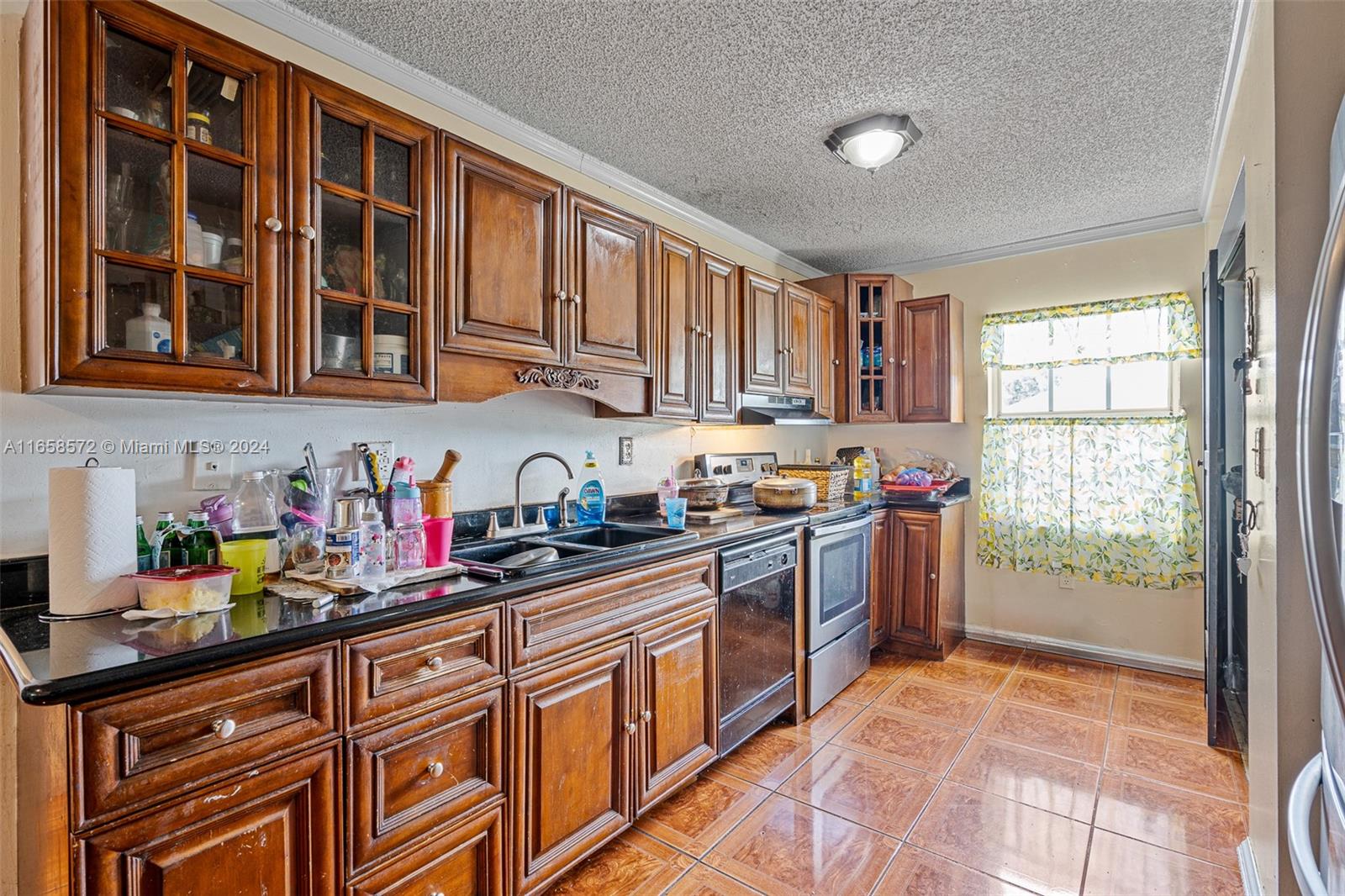LESLIE ESTATES SEC 15 - Residential