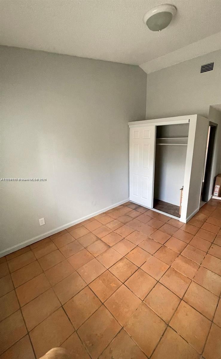 WASHINGTON SQUARE - Residential Lease