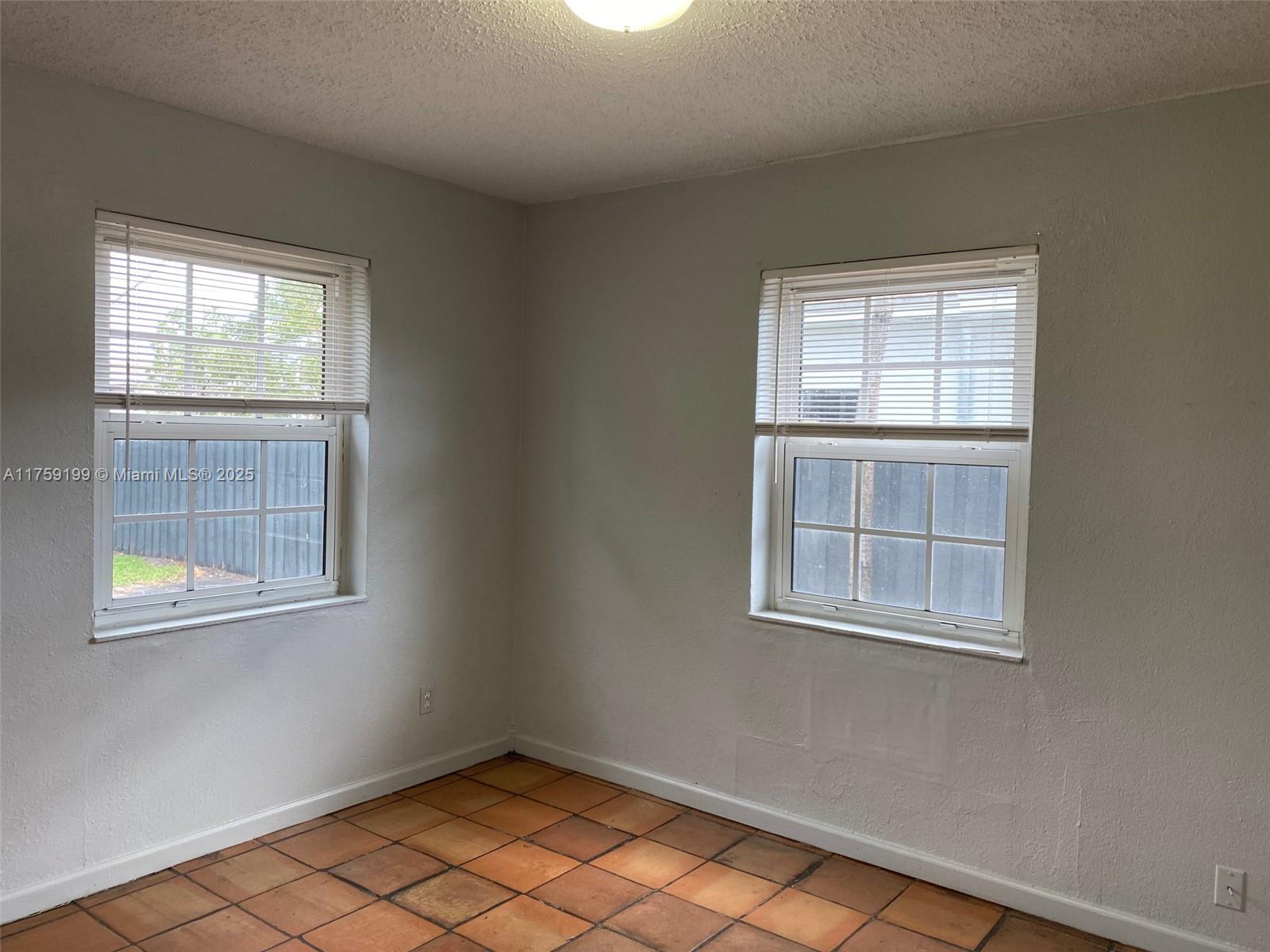 WASHINGTON SQUARE - Residential Lease