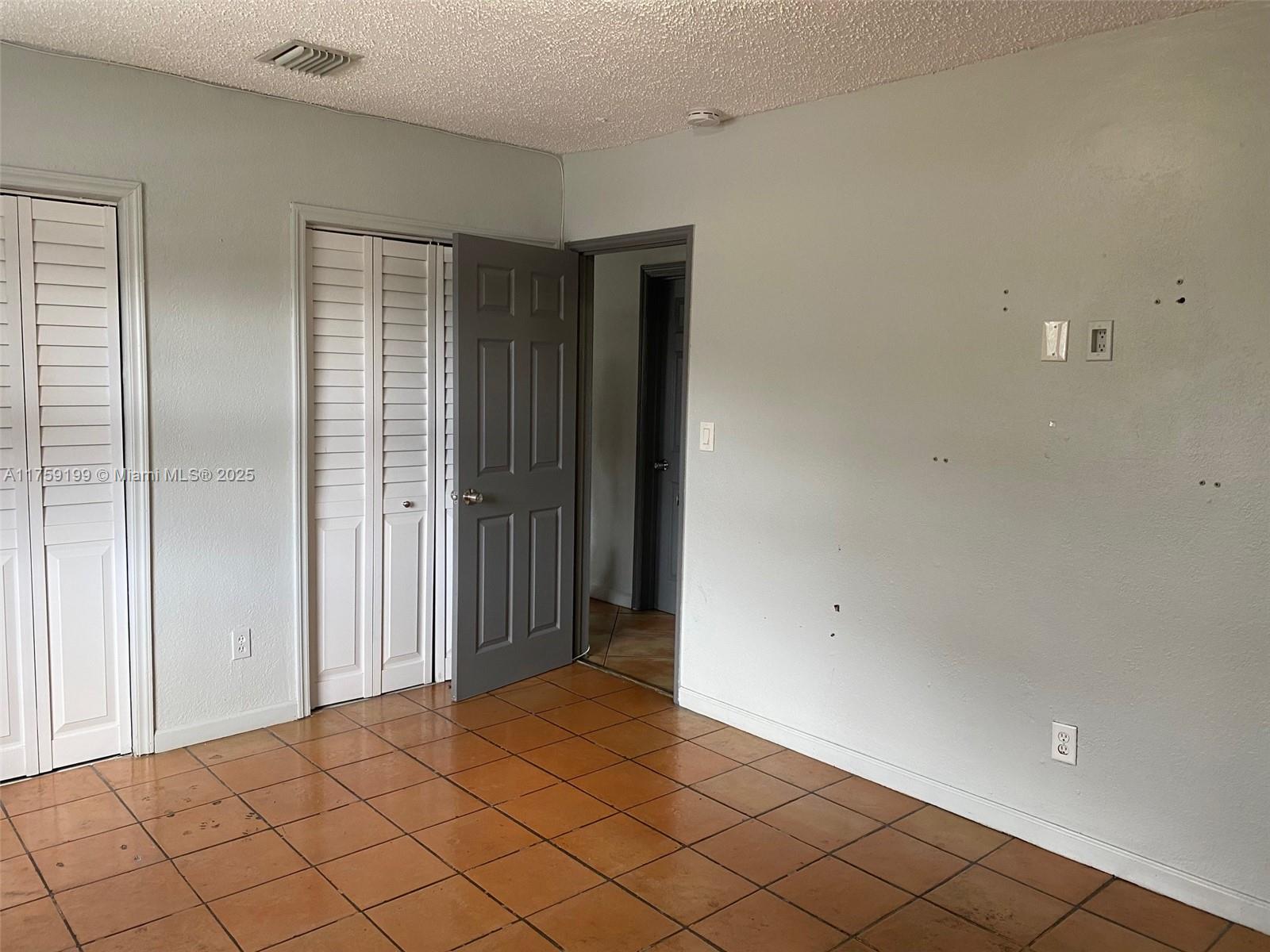 WASHINGTON SQUARE - Residential Lease