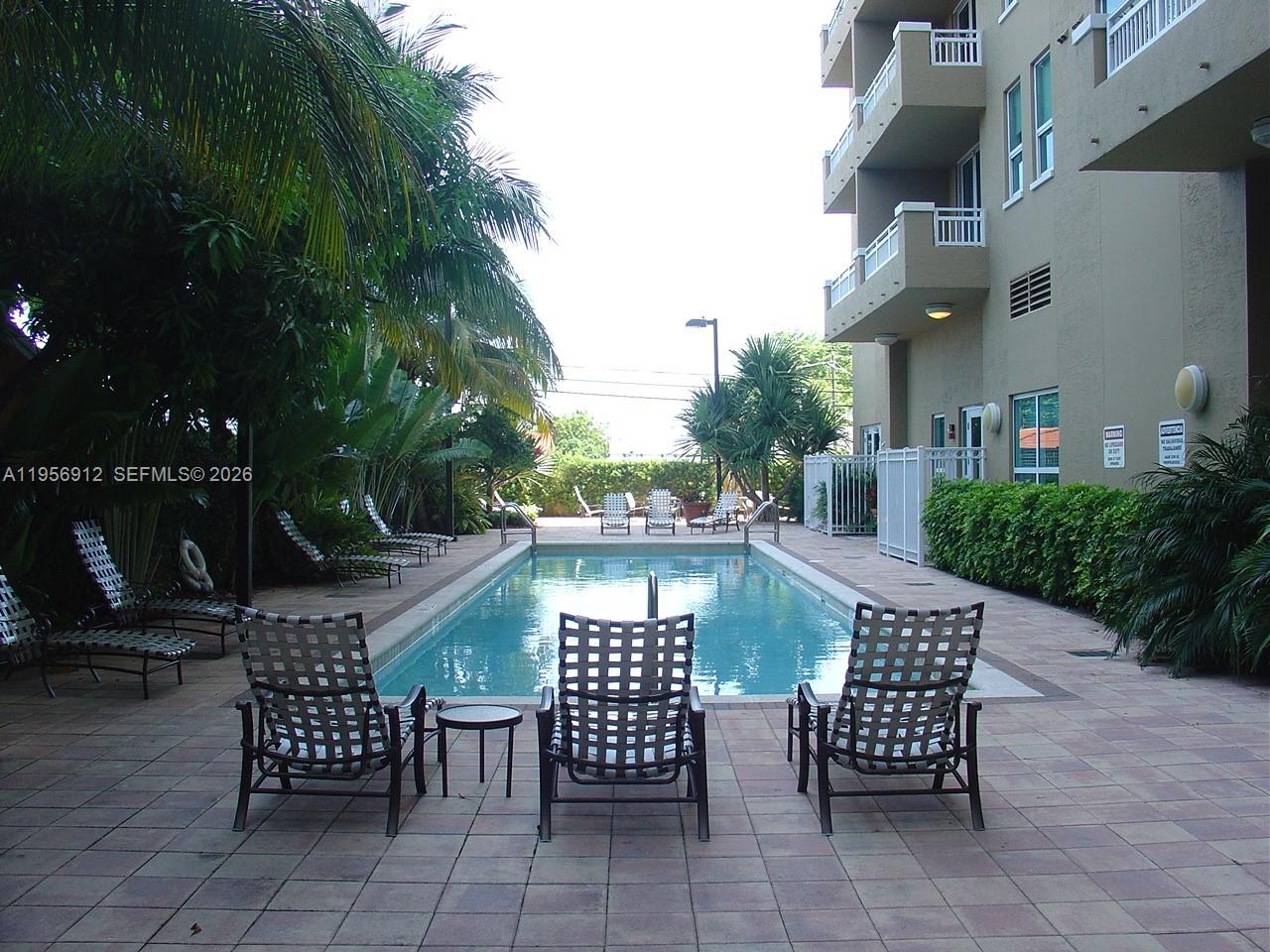 DA VINCI ON DOUGLAS CONDO - Residential Lease