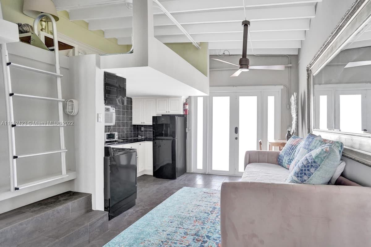 HAYNSWORTH BEACH SUB - Residential Income