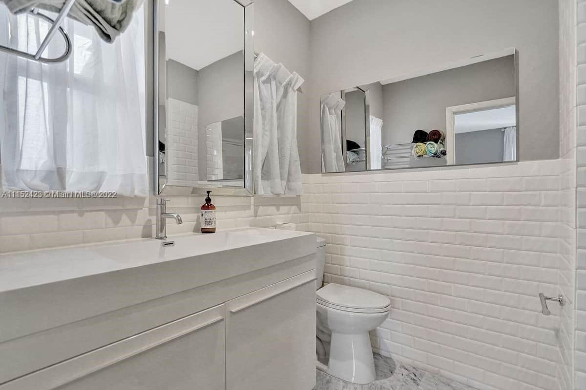 HAYNSWORTH BEACH SUB - Residential Income