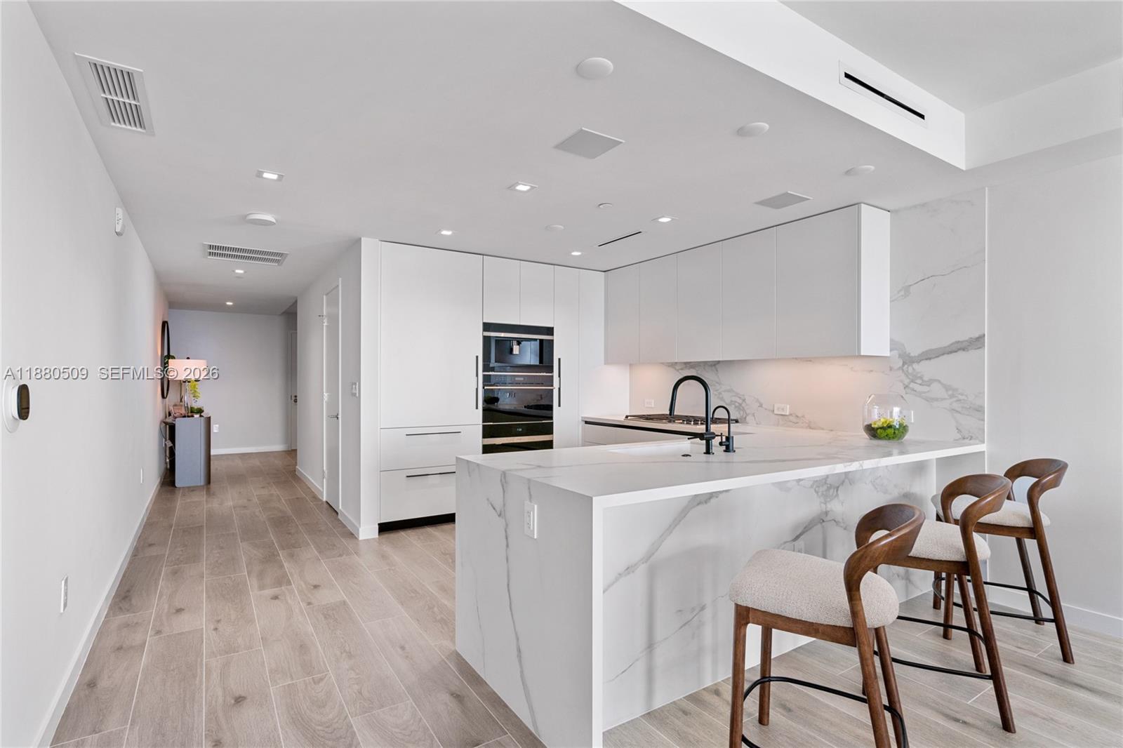 1116 N Ocean Blvd 1404