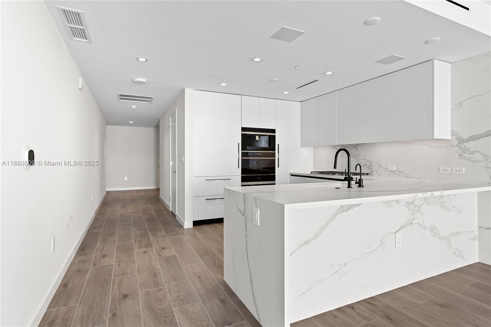 Solemar Beach Condo - Residential