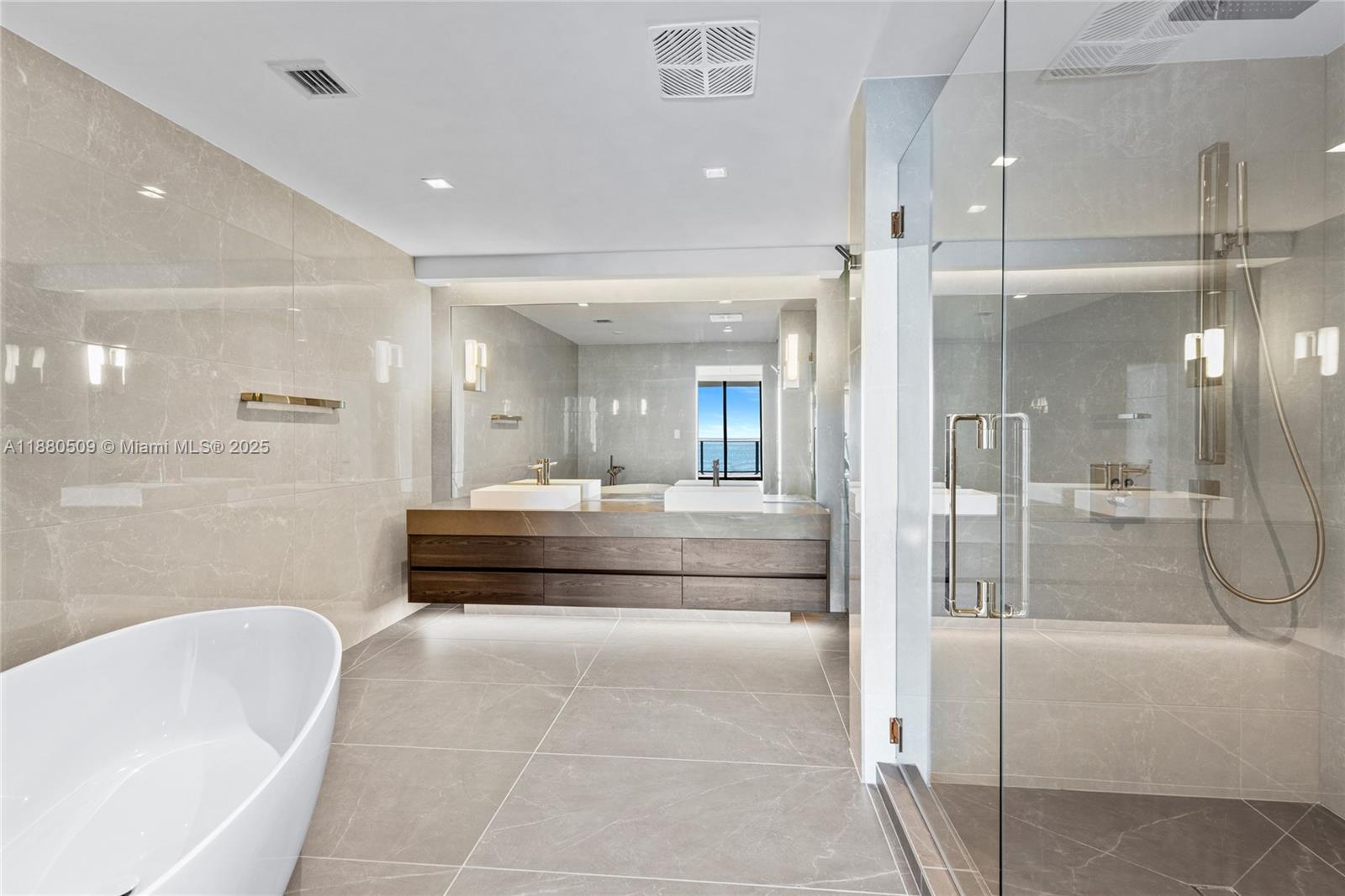 Solemar Beach Condo - Residential