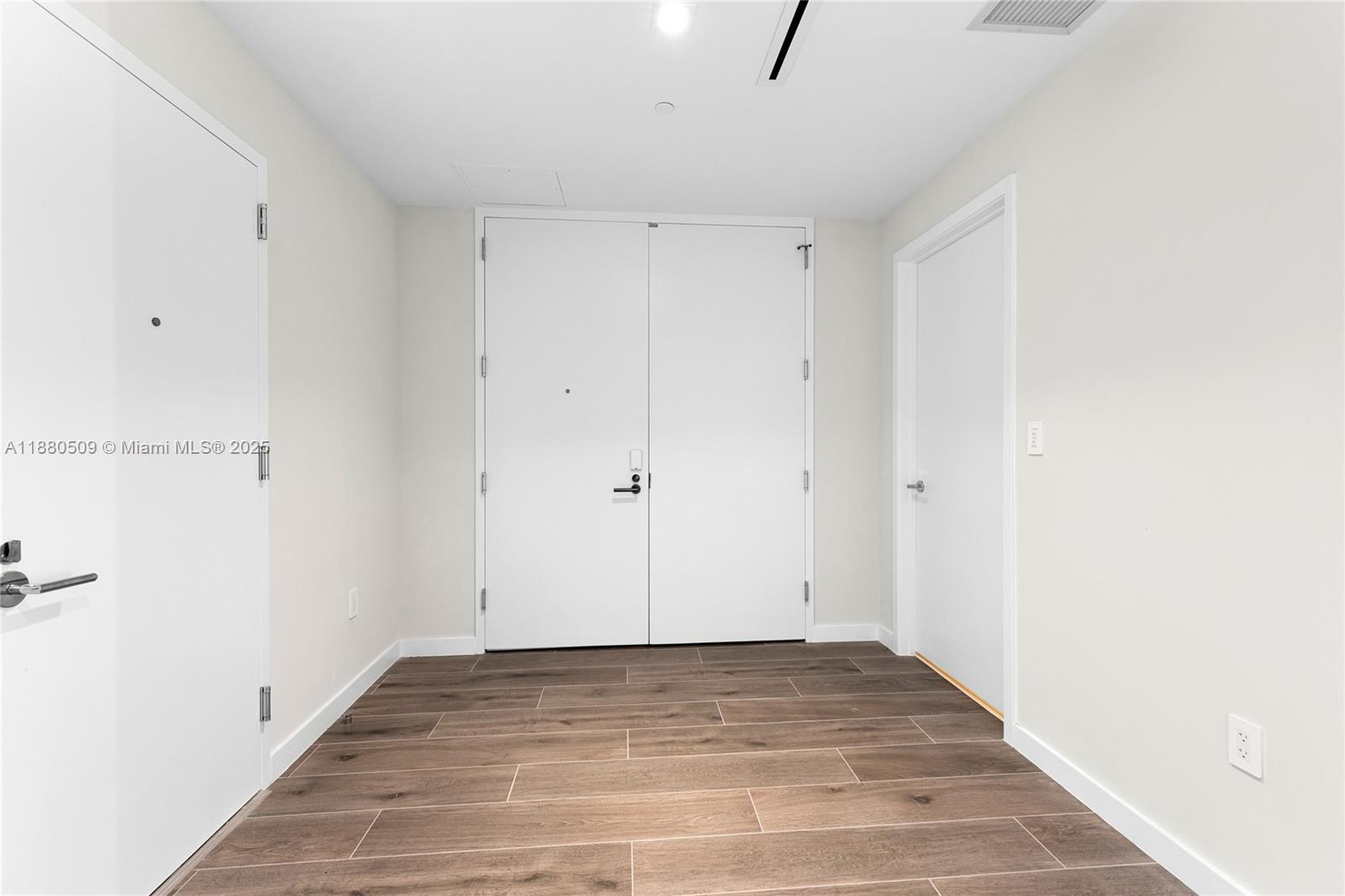 Solemar Beach Condo - Residential