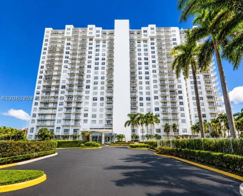 Photo of 2801 NE 183rd St #508W, Aventura, FL 33160 (MLS # A12063252)