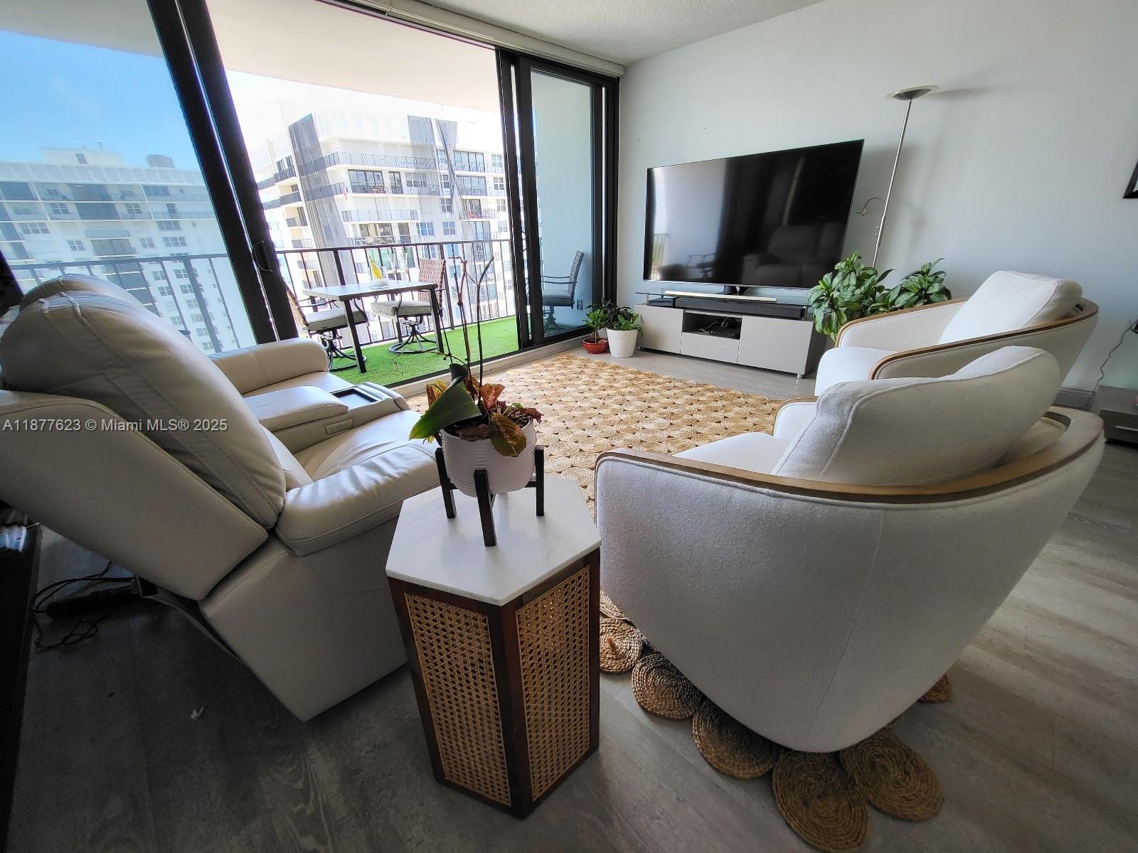 BRITANNIA AT QUADOMAIN CO - Residential