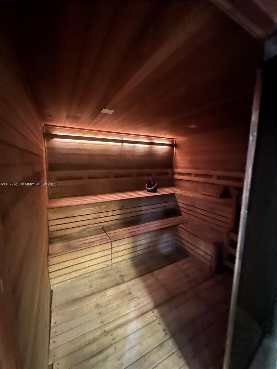 BRITANNIA AT QUADOMAIN CO - Residential