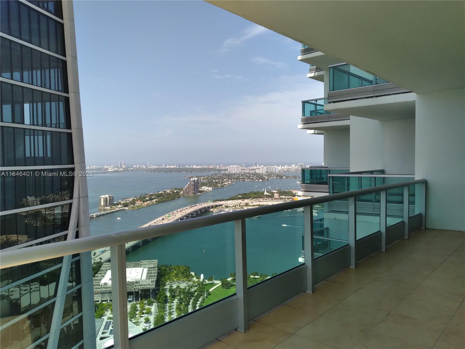 900 BISCAYNE BAY CONDO - Residential