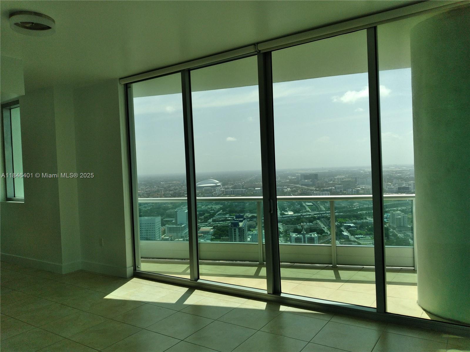 900 BISCAYNE BAY CONDO - Residential